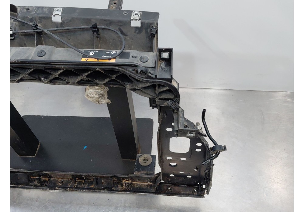 Recambio de panel frontal para jeep renegade suv (bu, b1, bv) 2.0 crd 4x4 referencia OEM IAM 52100284  