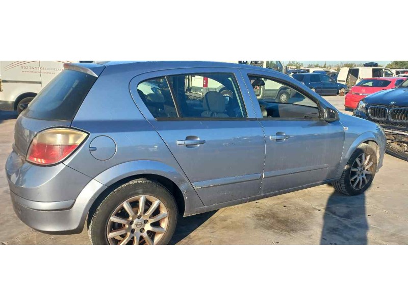 opel astra h berlina del año 2007