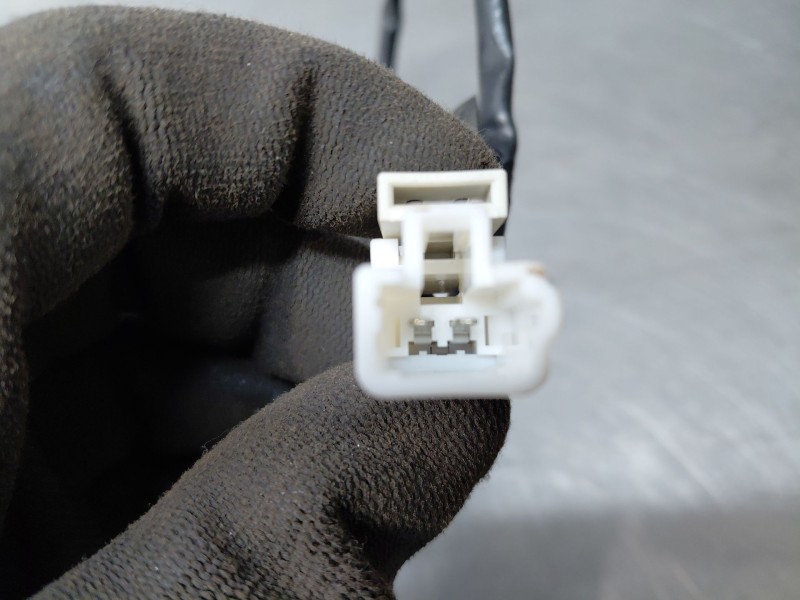 Recambio de enganche del cinturon delantero izq para hyundai tucson hybrid referencia OEM IAM 88830N7000NNB  