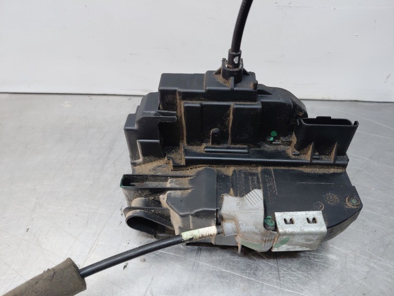 Recambio de cerradura puerta trasera derecha para nissan navara pick-up (np300) 4x4 referencia OEM IAM 825004JK0A  