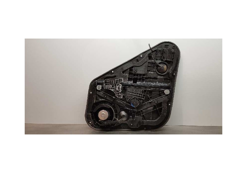 Recambio de elevalunas trasero derecho para kia sportage basic 2wd referencia OEM IAM 83481F1000 2 PINES 