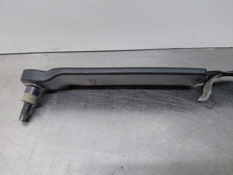 Recambio de cinturon seguridad delantero derecho para nissan navara pick-up (np300) 4x4 referencia OEM IAM 868844KJ3A  