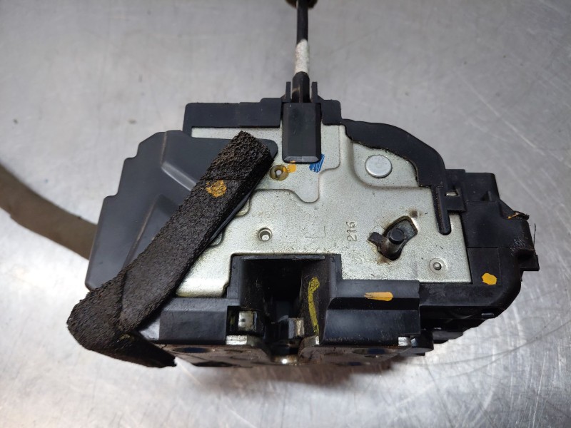 Recambio de cerradura puerta trasera izquierda para nissan navara pick-up (np300) 4x4 referencia OEM IAM 825014JK0A  