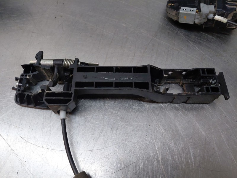 Recambio de cerradura puerta trasera izquierda para nissan navara pick-up (np300) 4x4 referencia OEM IAM 825014JK0A  