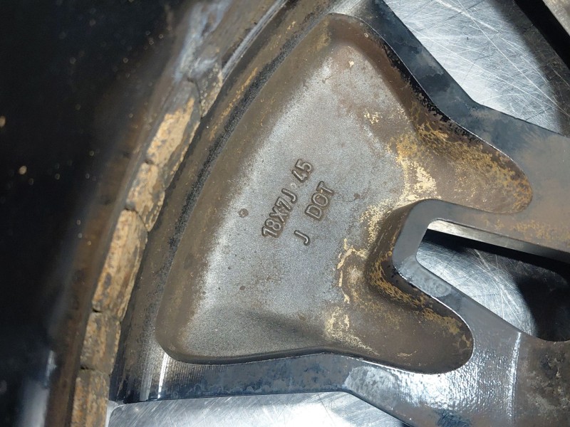 Recambio de llanta para nissan navara pick-up (np300) 4x4 referencia OEM IAM 403004KJ5A  
