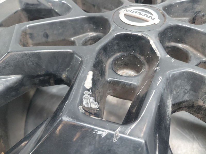 Recambio de llanta para nissan navara pick-up (np300) 4x4 referencia OEM IAM 403004KJ5A  