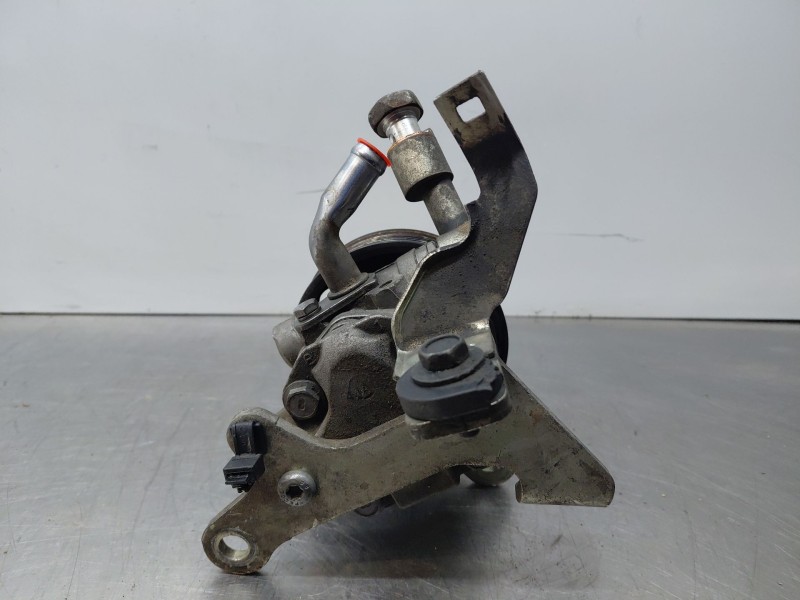 Recambio de bomba direccion para nissan navara pick-up (np300) 4x4 referencia OEM IAM 491104JA0B  