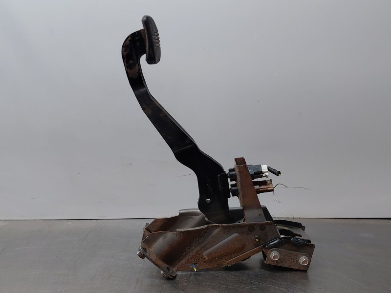 Recambio de pedal freno para nissan navara pick-up (np300) 4x4 referencia OEM IAM 465014KD0A  