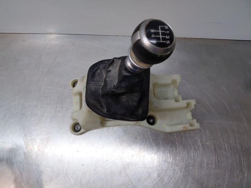 Recambio de palanca cambio para hyundai tucson hybrid referencia OEM IAM 43700N7120NNB  