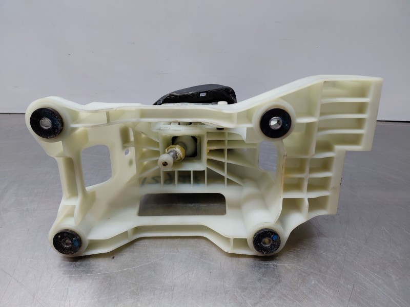 Recambio de palanca cambio para hyundai tucson hybrid referencia OEM IAM 43700N7120NNB  