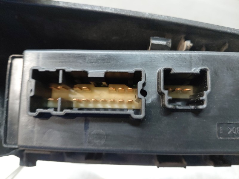 Recambio de mando elevalunas delantero izquierdo para nissan navara pick-up (np300) 4x4 referencia OEM IAM 809614KL2A  