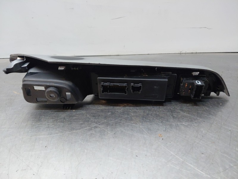 Recambio de mando elevalunas delantero izquierdo para nissan navara pick-up (np300) 4x4 referencia OEM IAM 809614KL2A  