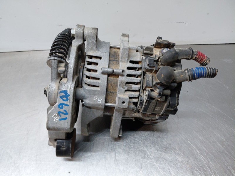 Recambio de alternador para hyundai tucson hybrid referencia OEM IAM 363002M410  