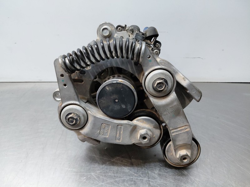 Recambio de alternador para hyundai tucson hybrid referencia OEM IAM 363002M410  