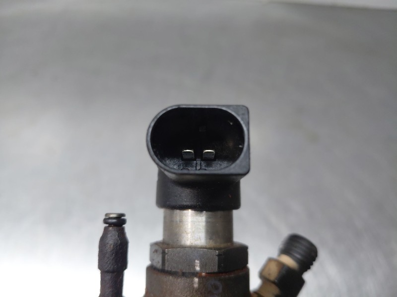 Recambio de inyector para nissan nv 400 l3h2 referencia OEM IAM 1660000Q2K 166000372R 