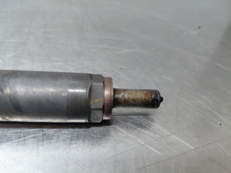 Recambio de inyector para nissan nv 400 l3h2 referencia OEM IAM 1660000Q2K 166000372R 