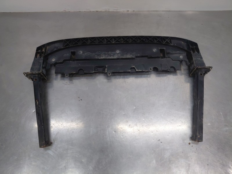 Recambio de travesaño inferior delantero para citroën c3 picasso attract referencia OEM IAM 3502CT  