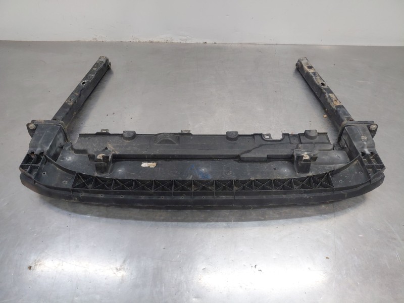 Recambio de travesaño inferior delantero para citroën c3 picasso attract referencia OEM IAM 3502CT  
