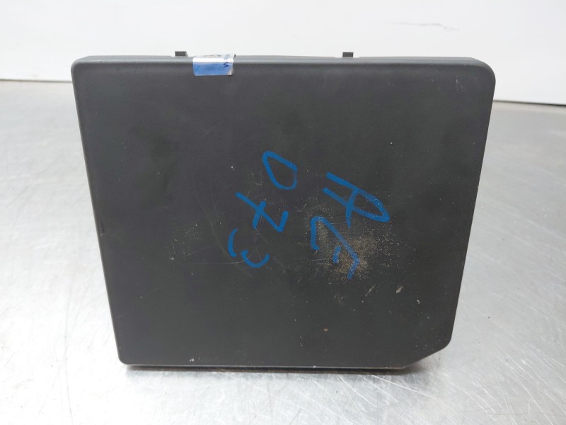Recambio de caja reles / fusibles para nissan navara pick-up (np300) 4x4 referencia OEM IAM 284B74JW1B  