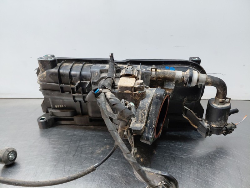 Recambio de colector admision para hyundai tucson hybrid referencia OEM IAM 283102M800  