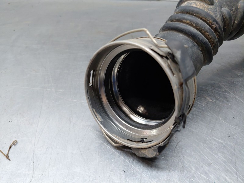 Recambio de tubo presion turbocompresor para hyundai tucson hybrid referencia OEM IAM 282602M400  