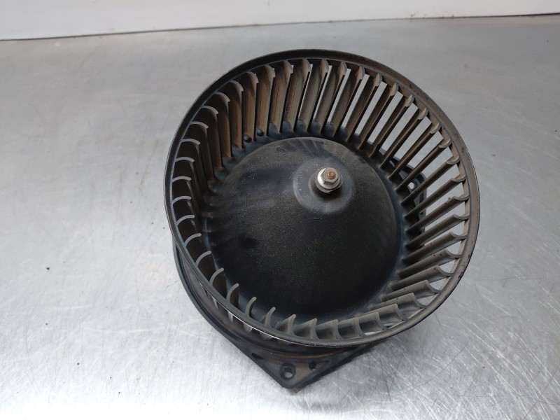 Recambio de motor calefaccion para nissan navara pick-up (np300) 4x4 referencia OEM IAM 272204KD0A  