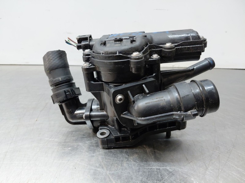 Recambio de termostato para hyundai tucson hybrid referencia OEM IAM 256002M810  