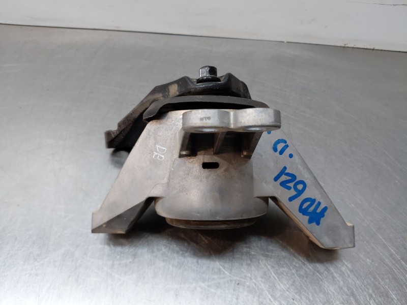 Recambio de soporte motor derecho para hyundai tucson hybrid referencia OEM IAM 21810N9510  