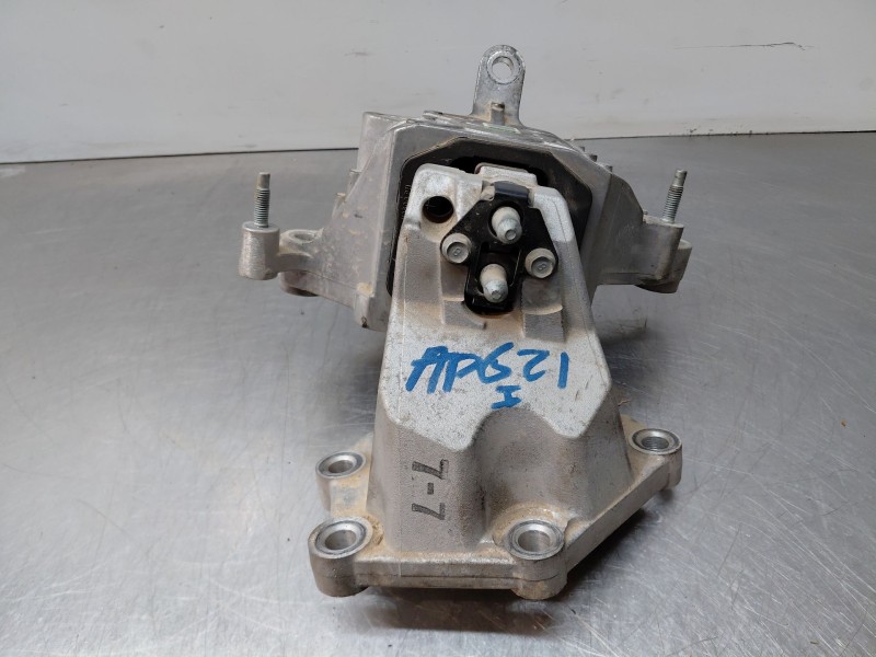 Recambio de soporte motor izquierdo para hyundai tucson hybrid referencia OEM IAM 21830N9530  