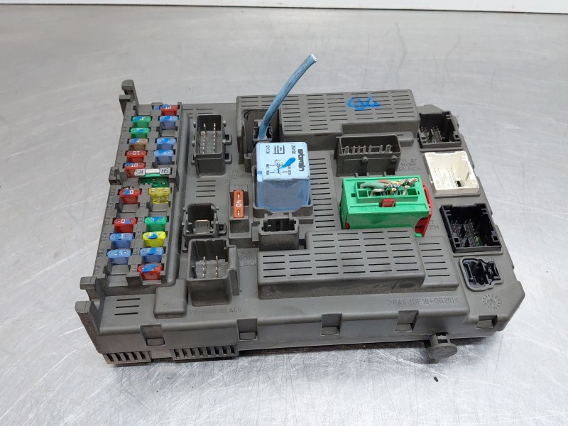 Recambio de caja reles / fusibles para fiat ulysse (179_) 2.2 jtd referencia OEM IAM 1400071180  