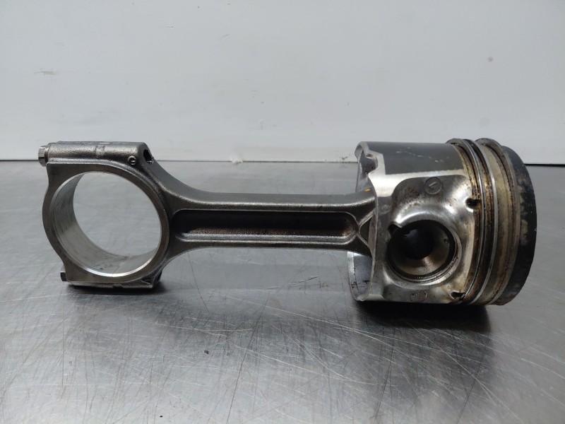 Recambio de biela para nissan nv 400 l3h2 referencia OEM IAM 1210000Q0L  