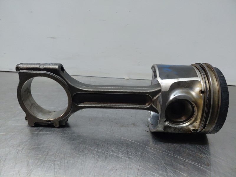 Recambio de biela para nissan nv 400 l3h2 referencia OEM IAM 1210000Q0L  
