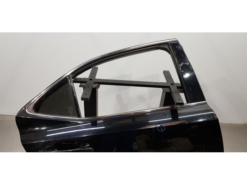 Recambio de puerta trasera derecha para lexus is 300h referencia OEM IAM 6700353070   Recambio de puerta trasera derecha para lexus is 300h referencia OEM IAM 6700353070