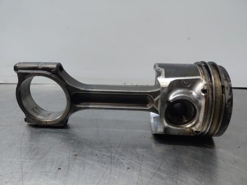 Recambio de biela para nissan nv 400 l3h2 referencia OEM IAM 1210000Q0L  