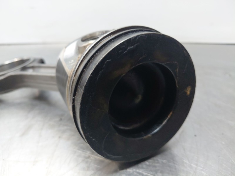 Recambio de biela para nissan nv 400 l3h2 referencia OEM IAM 1210000Q0L  