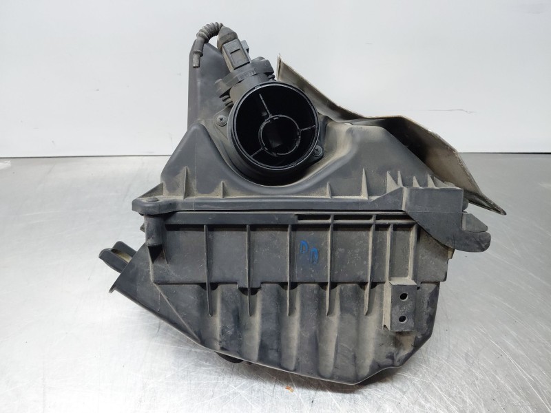 Recambio de filtro aire para audi a4 b7 avant (8ed) 2.0 tdi 16v referencia OEM IAM 03G133837  