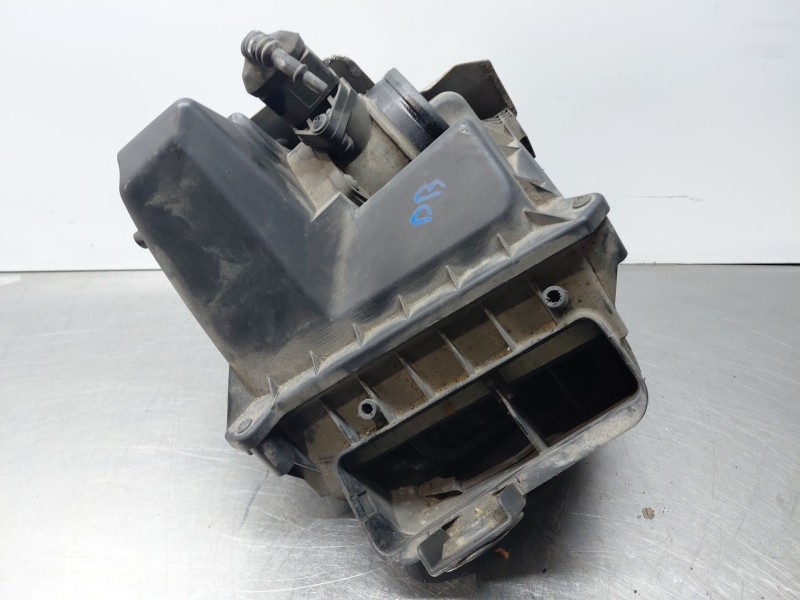 Recambio de filtro aire para audi a4 b7 avant (8ed) 2.0 tdi 16v referencia OEM IAM 03G133837  