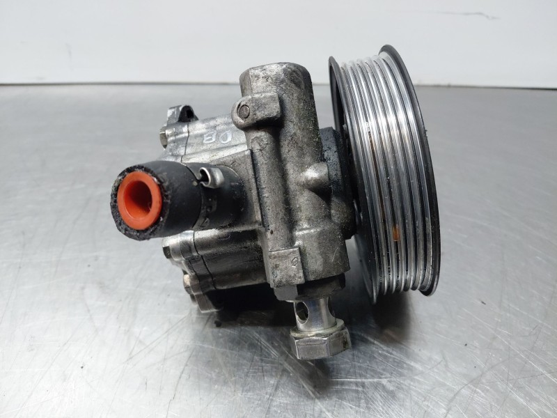 Recambio de bomba direccion para audi a4 b7 avant (8ed) 2.0 tdi 16v referencia OEM IAM 8E0145155N  