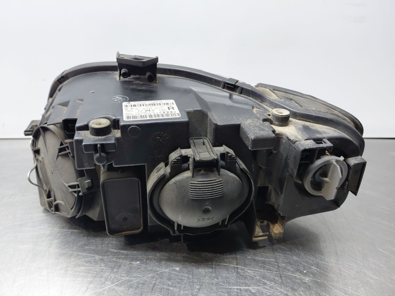 Recambio de faro derecho para audi a4 b7 avant (8ed) 2.0 tdi 16v referencia OEM IAM 8E0941004AJ  