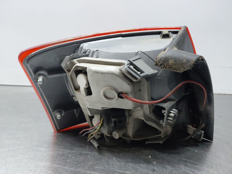 Recambio de piloto trasero derecho para audi a4 b7 avant (8ed) 2.0 tdi 16v referencia OEM IAM 8E9945096E  
