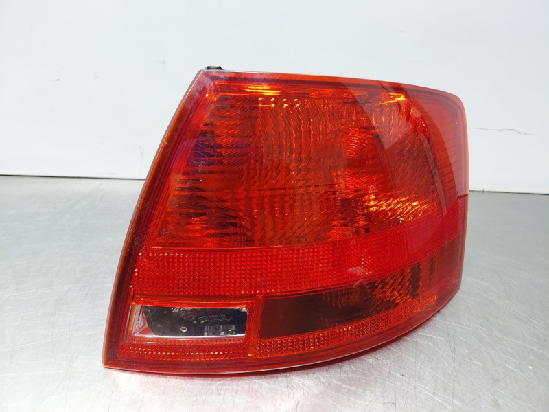 Recambio de piloto trasero derecho para audi a4 b7 avant (8ed) 2.0 tdi 16v referencia OEM IAM 8E9945096E  