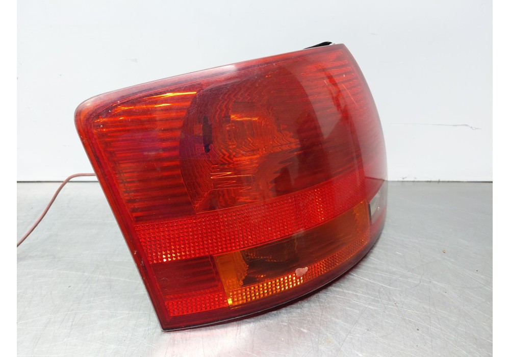 Recambio de piloto trasero izquierdo para audi a4 b7 avant (8ed) 2.0 tdi 16v referencia OEM IAM 8E9945095E  