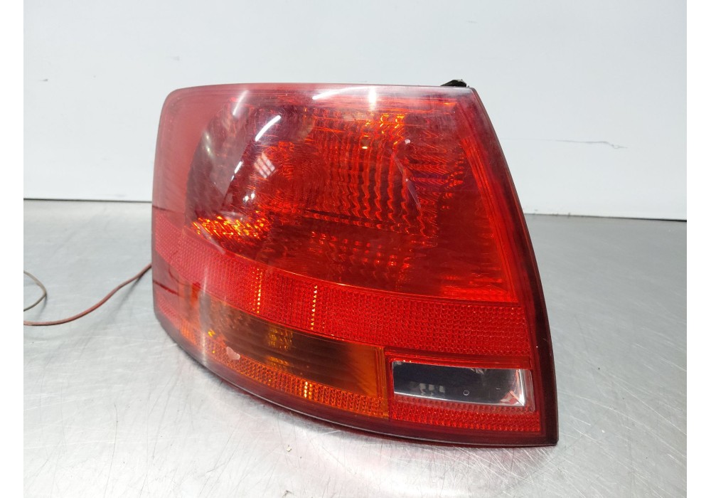 Recambio de piloto trasero izquierdo para audi a4 b7 avant (8ed) 2.0 tdi 16v referencia OEM IAM 8E9945095E  