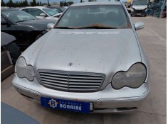 mercedes-benz clase c (w203) del año 2001