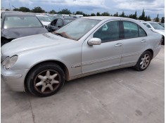 mercedes-benz clase c (w203) del año 2001 2