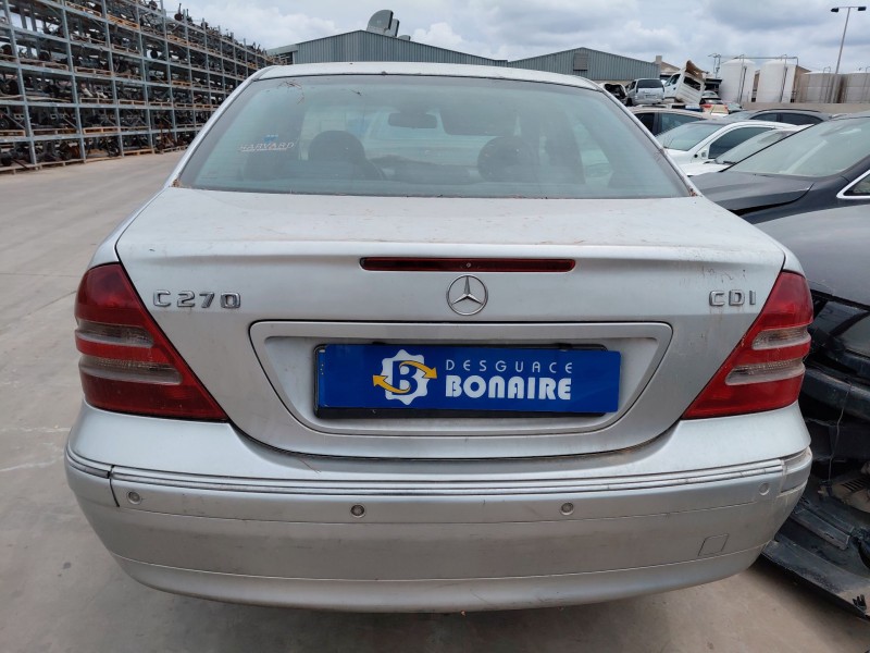 mercedes-benz clase c (w203) del año 2001
