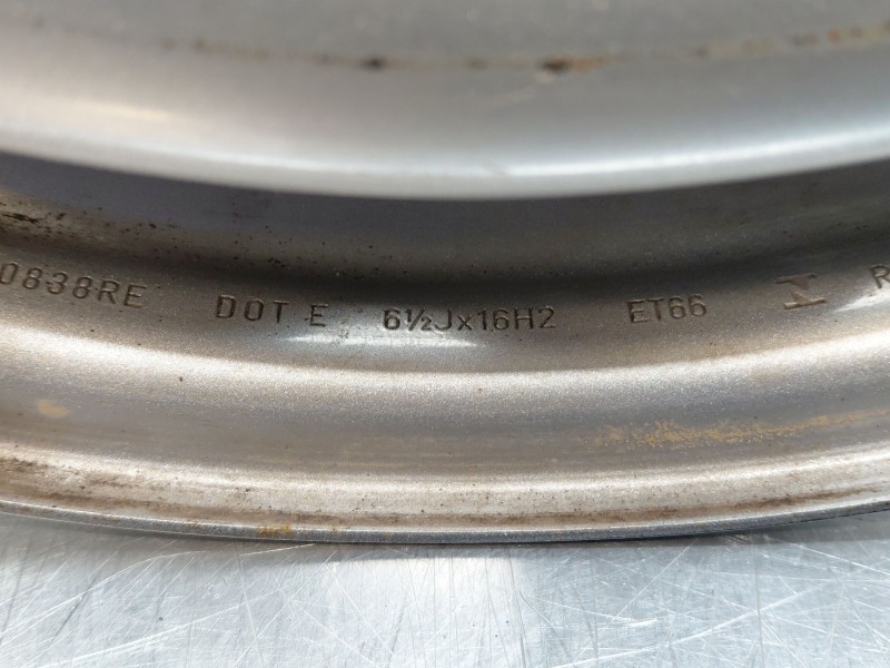 Recambio de llanta para renault master iii furgón referencia OEM IAM 403008904R  