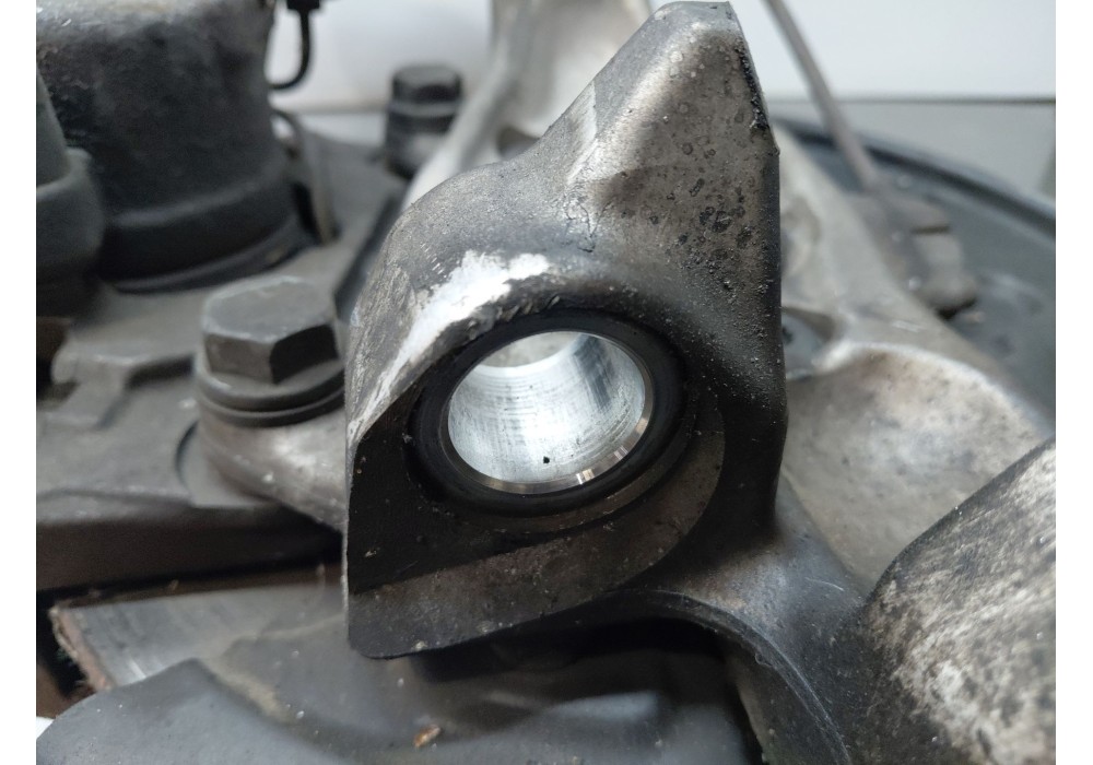 Recambio de mangueta delantera izquierda para audi a4 b7 avant (8ed) 2.0 tdi 16v referencia OEM IAM 8E0407253E  