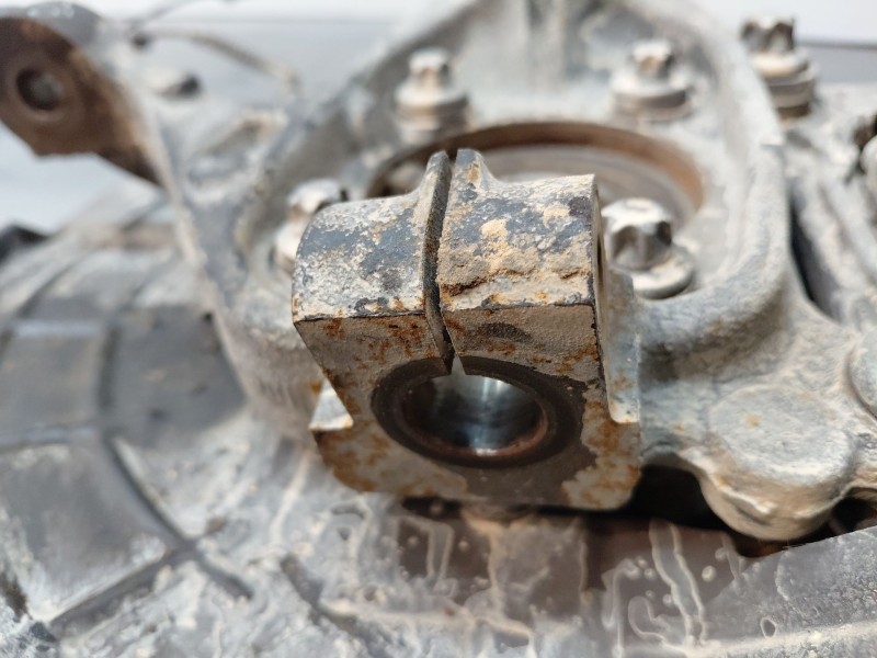 Recambio de mangueta delantera izquierda para jeep renegade suv (bu, b1, bv) 2.0 crd 4x4 referencia OEM IAM   