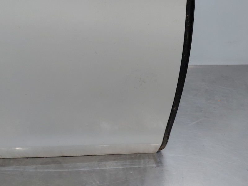Recambio de puerta trasera derecha para peugeot 308 allure referencia OEM IAM   